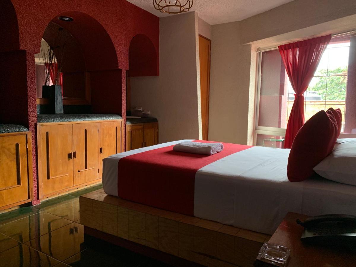 Hotel Alameda Orizaba  Buitenkant foto